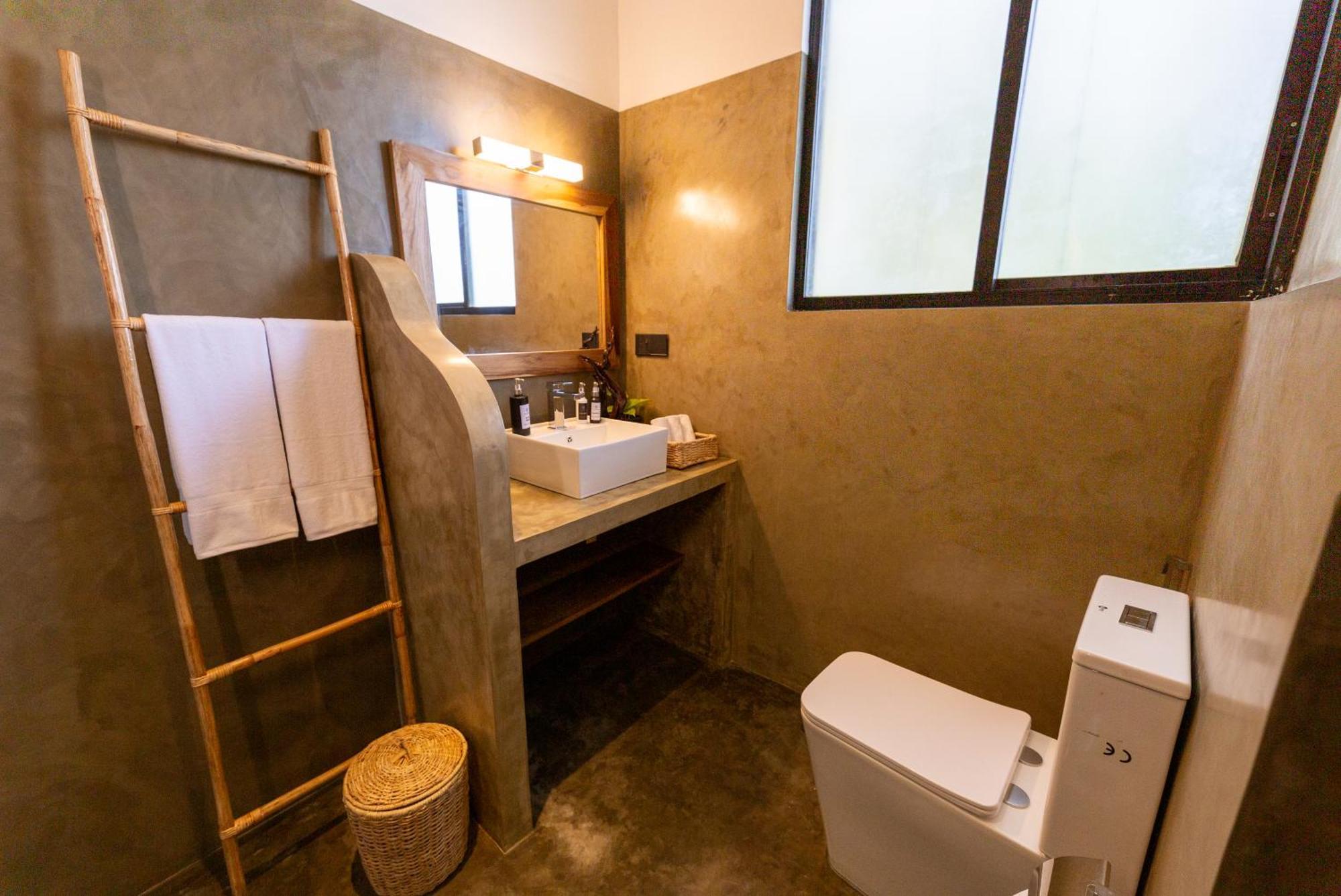 El Destino Hiriketiya Hotel Dikwella Ngoại thất bức ảnh